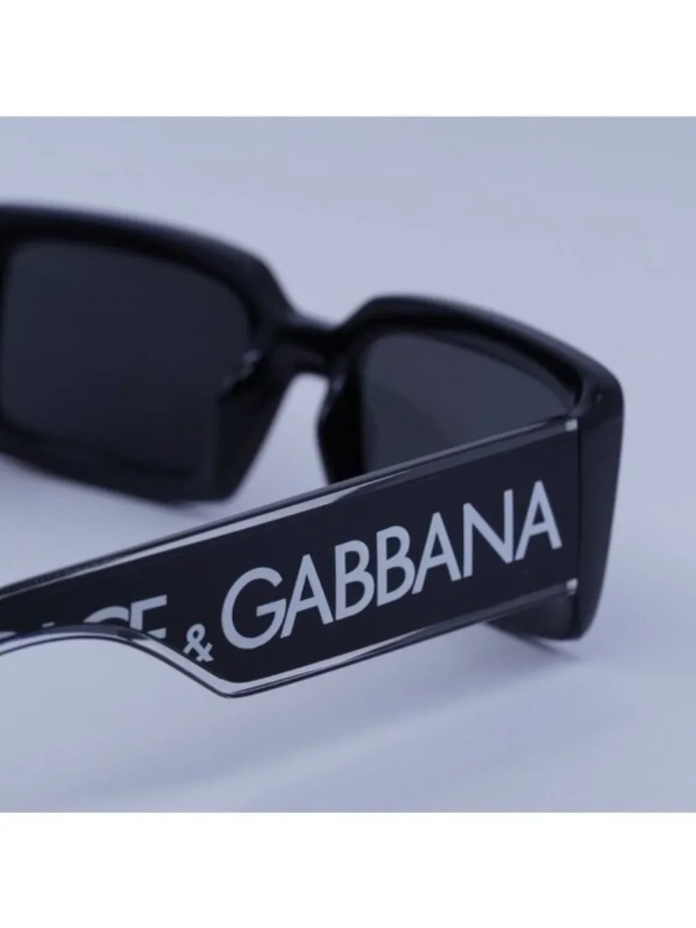Dolce & Gabbana authentic dolce